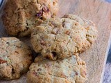 Cookie salé aux tomates séchées et herbes