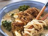 Ramen au chou kale et poulet croustillant