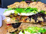 Sandwich focaccia aux légumes rôtis et mozza rapide