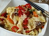 Retete asiatice: Taitei prajiti - Fried Noodles