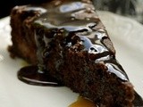Marijin čokoladni kolač sa šljivama – Chocolate Dimply Plum Cake