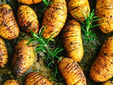 Roasted Hassleback Potatoes with Rosemary and Spicy Garlic Yogurt Dip Recipes