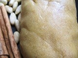 عَقْدَةْ اللّوز/Homemade Almond Paste Moroccan Style / Pâte d'Amands a la Marocaine