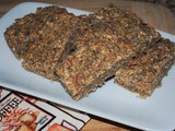 Homemade Energy Bars with Oats, Apple, and Chia Seeds