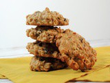 Oatmeal Cookies with Currants and Pecans