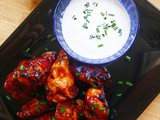 Honey n bbq oven cooked chicken wings ————– ψητεσ στο φουρνο φτερουγεσ κοτοπουλου με μελι και μπαρμπεκιου σωσ