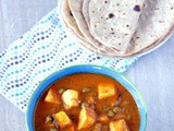 Matar Paneer – Mutter Paneer – Paneer and Peas in Smooth Gravy