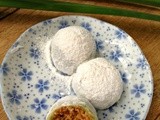 Pandan Mochi (班兰麻糍)