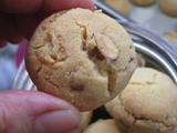 Eggless Chinese Almond Cookies 无蛋杏仁曲奇饼