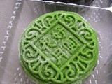 Green Tea Red Bean Longan Mooncake 绿茶红豆龙眼冰皮月饼