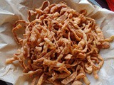 Homemade Yee Sang Crackers 自制劳生薄脆