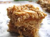 Pineapple Roll Oat Crumble Bars