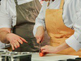 Atelier culinaire : comment choisir une expérience gourmande à partager
