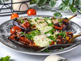 Aubergines farcies, oeuf au nid