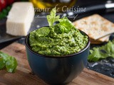 Pesto aux feuilles de céleri et noix de cajou