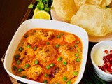 Bengali Style Cauliflower Roast Recipe / Durga Puja Special Phulkopir Roast Recipe / Bhajohori Manna Pujo Special Phulkopir Roast Recipe