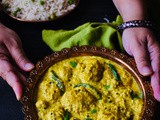 Shorshe Phulkopi / Cauliflower In Mustard Gravy / Sarson Wali Phool Gobi ~ Bengali Style Curry