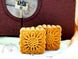 Baked Oolong Tea mooncakes ~ 烤乌龙月饼 2015