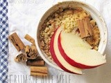 Crumble alle mele, cannella e miele di tiglio