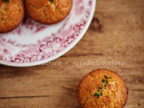 Muffins al cioccolato bianco e timo fresco. Il mio pollice verde