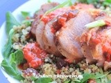 Kruidig varkenshaasje met gepofte quinoa