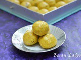 Besan Ke Ladoo/ Besan Laddu Recipe