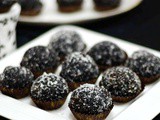 Chocolate Cake Balls/ Cake balls with dark chocolate ganache