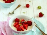 Panna cotta alla lavanda con vaniglia e frutti rossi