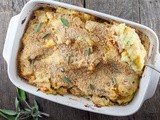 Dutch hete bliksem and sauerkraut casserole