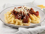 Pasta sauce with ground beef and tomatoes