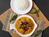 Prawns and Drumstick Curry/ Chemeen Muringakka Curry