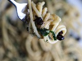 Pasta with a Garlic, Butter and White Wine Sauce