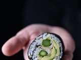 Vegan Asparagus Sushi Rolls