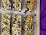 Banana & Blueberry Protein Bars