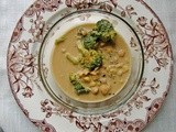 Broccoli and chickpeas in coconut curry sauce