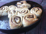 Cinnamon buns with apple cider glaze