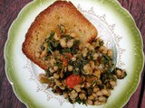 Spinach and white beans on toast & Oatmeal, black pepper and nutmeg bread