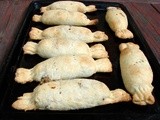 Zucchini, walnut and raisin pastries