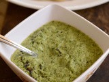 Coriander Chutney-Kothamalli Chutney Recipe (with onions)