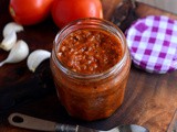 Easy Homemade Pizza Sauce Recipe-How to make Pizza Sauce from Fresh Tomatoes