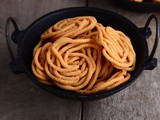 Kadalai Maavu Rice Murukku-Besan Flour Chakli Recipe-Easy Diwali Snacks