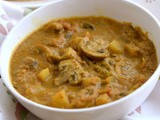 Mushroom Kulambu-Button Mushroom/Kalan Potato Kuzhambu Recipe (gravy)