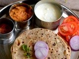 Onion Paratha-Pyaaz ka Paratha-Stuffed Onion Paratha Recipe-Paratha Recipes