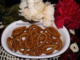 Bhajani chi kadboli / भाजणीची कडबोळी