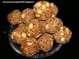 Til shengdana ladoo / sesame seeds peanuts ladoo / तीळ शेंगदाणा लाडू