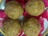 Coconut Laddu / Nariyal  ke Laddu/  નારીયેલ ના લાડુ