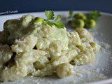 Gnocchi di farina con crema di fave e pecorino