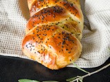 Pane del sabato alle mandorle e fichi e Pane del sabato alle nocciole, pistacchi e miele - Sabbath bread with almonds and figs and Sabbath bread with hazelnuts, pistachios and honey