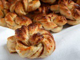 Kanelsnurrer - Norwegian Cinnamon Rolls with Cardamom