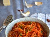 Spaghetti with Roasted Red Pepper Sauce